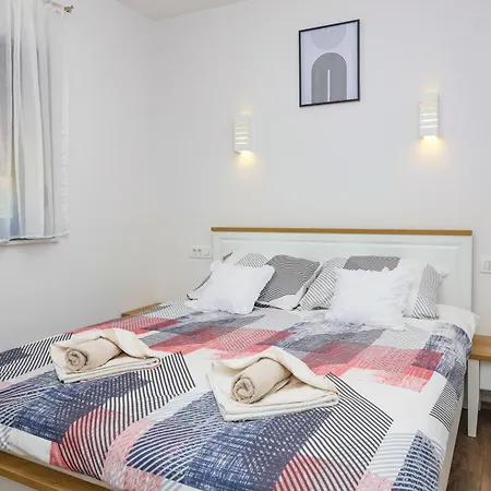 With Parking Space Rtic, Rogoznica - 25427 Daire